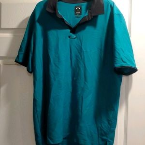 Oakley Polo size large regular fit